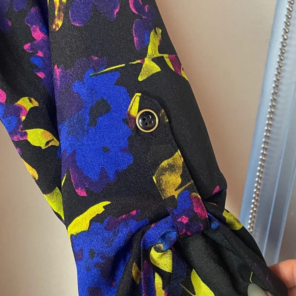 🌟 Yumi Kim Black, Floral Design Wrap Romper - Picture 6 of 14